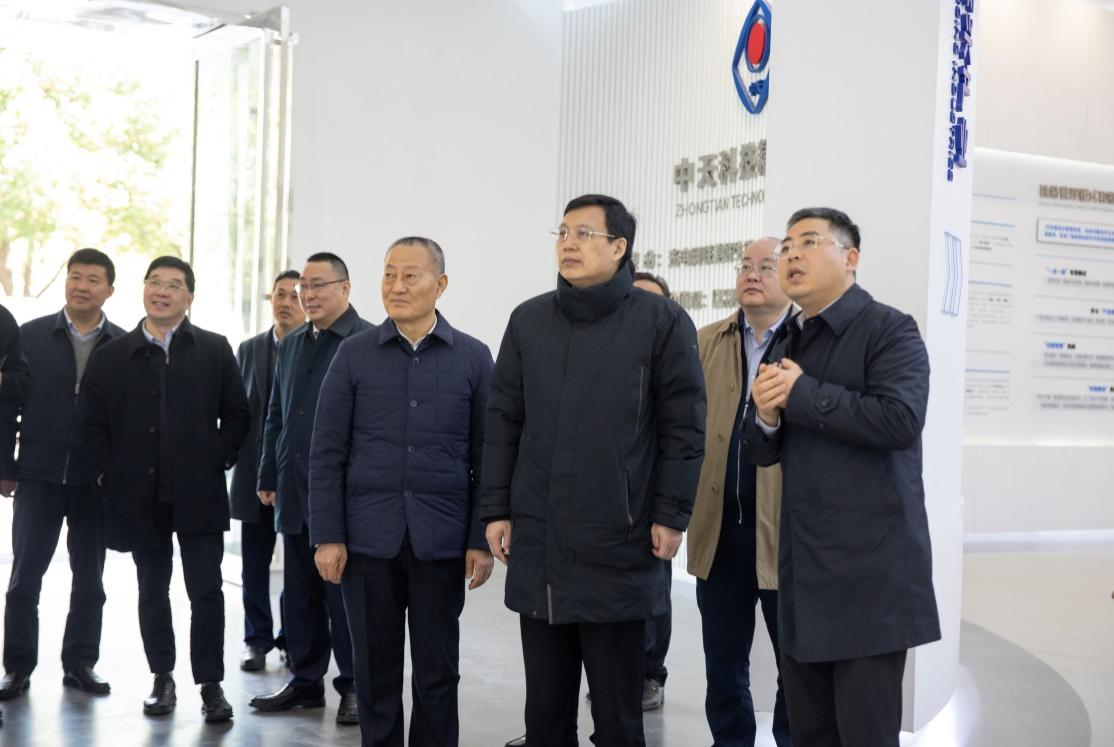 »糤Ǹwww.ǷʡcomƼ